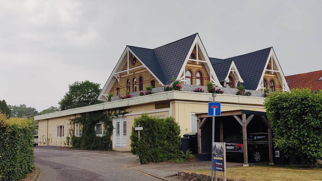 Akzent Hotel Alte Direktionsvilla Kupfermuehle هاريسلي المظهر الخارجي الصورة